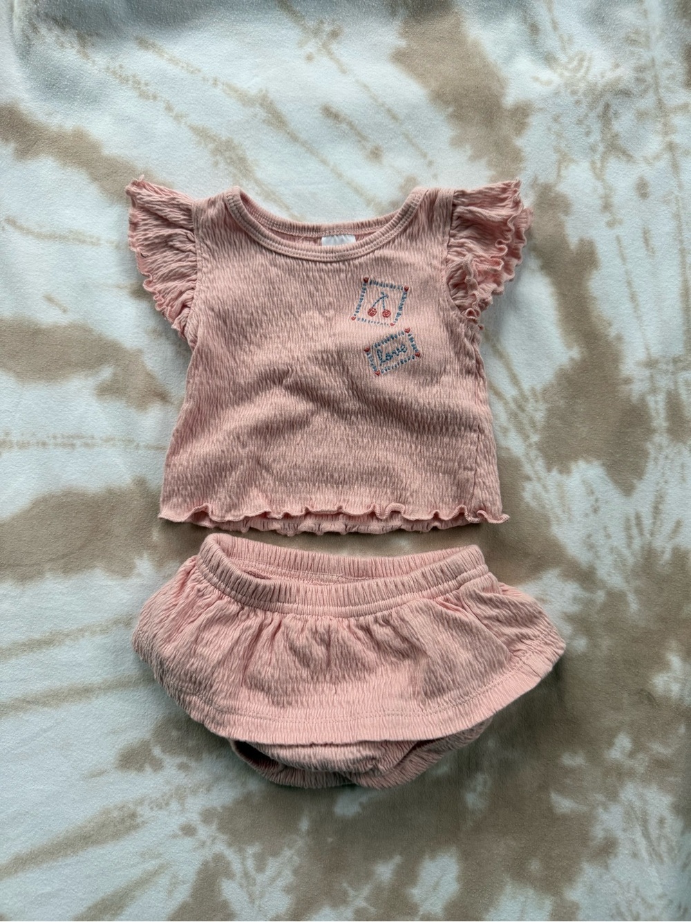 0-3M Pink Girls Two-Piece Ruffle Top and Skirted Bloomers